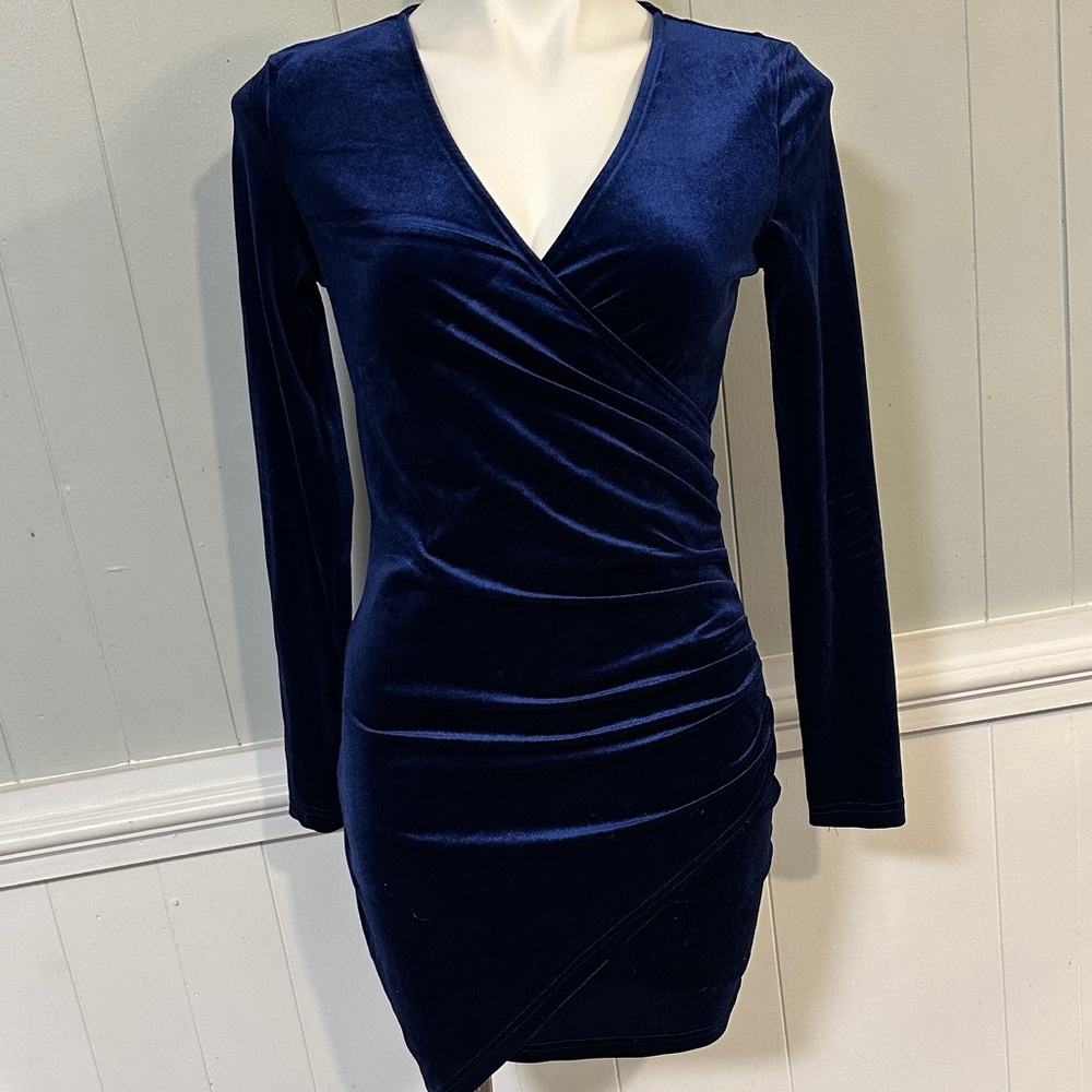 SHEIN Deep Blue Velvet Long Sleeve Dress